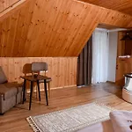 Отель Zallina