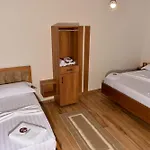 Zallina Тети