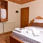 Отель Zallina 3*