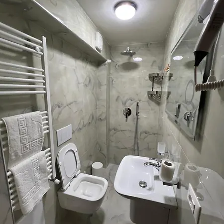 فندق Zallina 3*