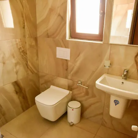 Zallina Hotel