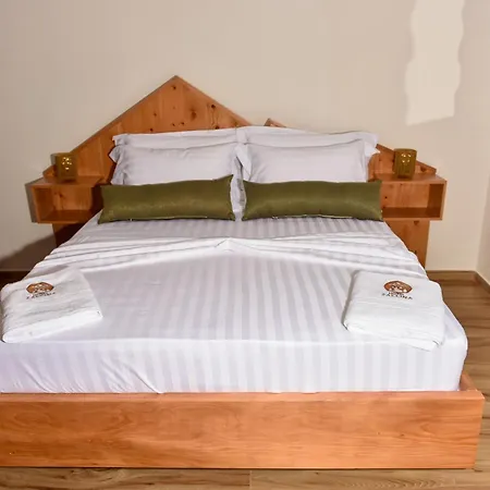 Отель Zallina Тети